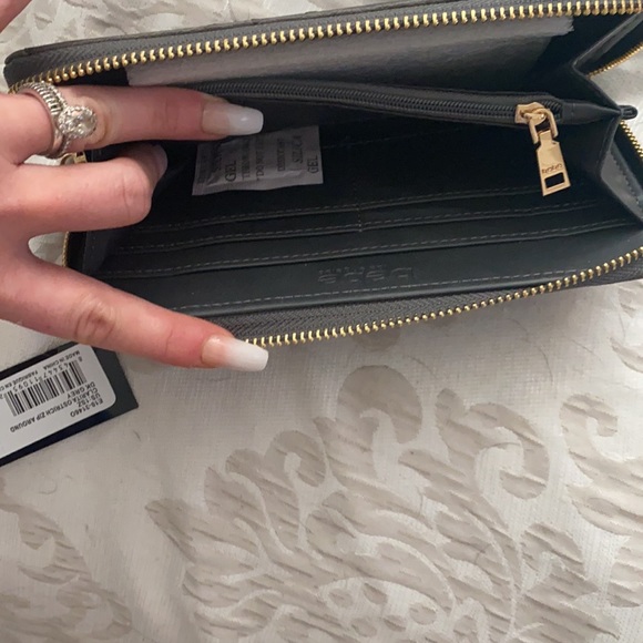 NWT Bebe wallet Gray ostrich - Picture 8 of 8